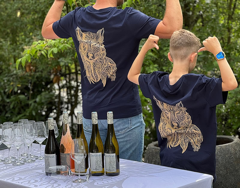 Der Wolf. Das Weingut.